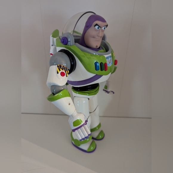 Buzz Lightyear Toy Story Disney Store Pixar Bonnie 12" Talking  Action Figure - Picture 2 of 10
